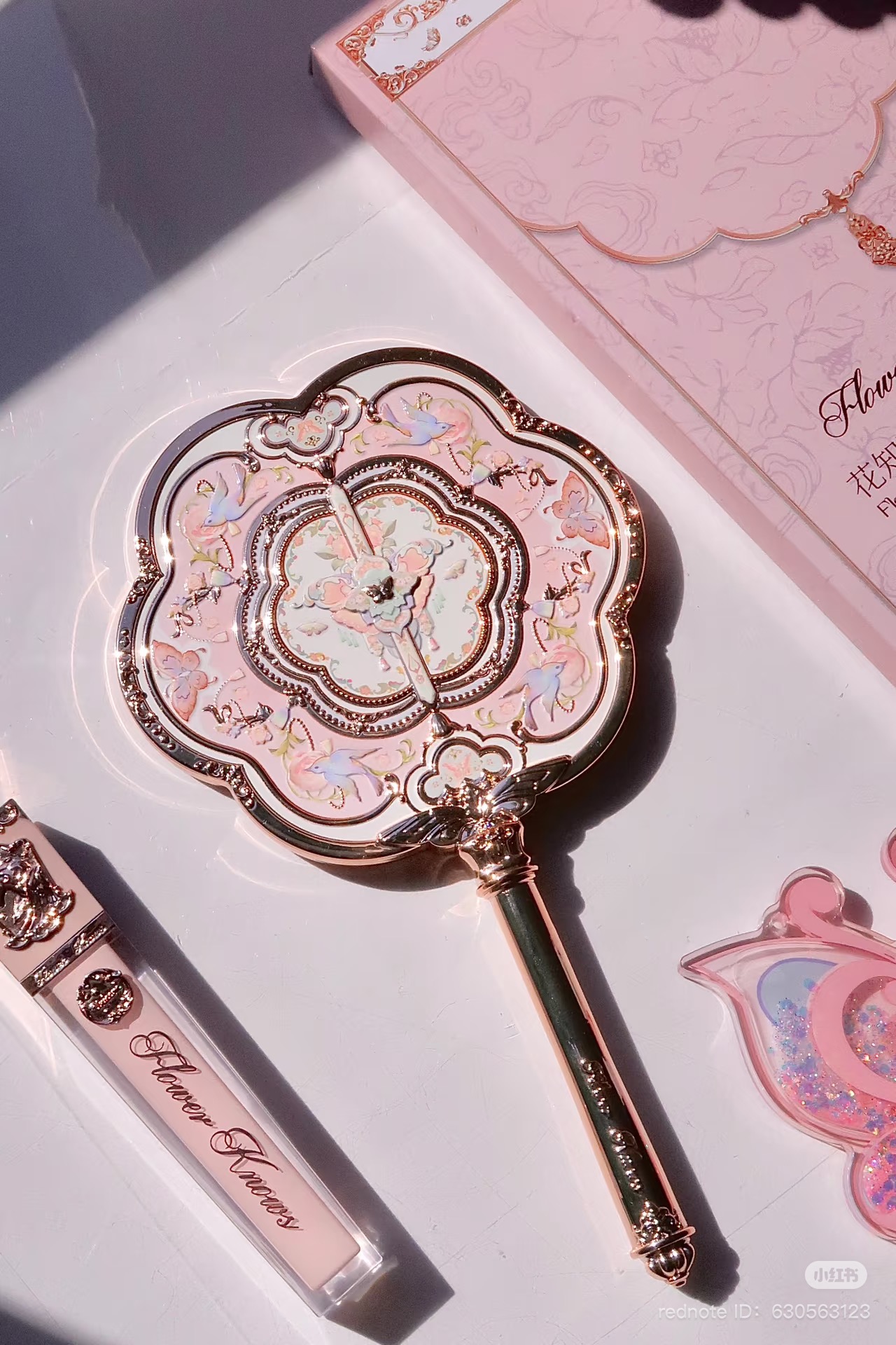 Flowerknows Butterfly Cloud Collar Mirror